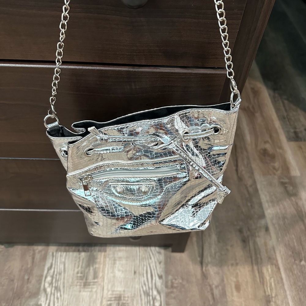 Silver Chain Shoulder Bag